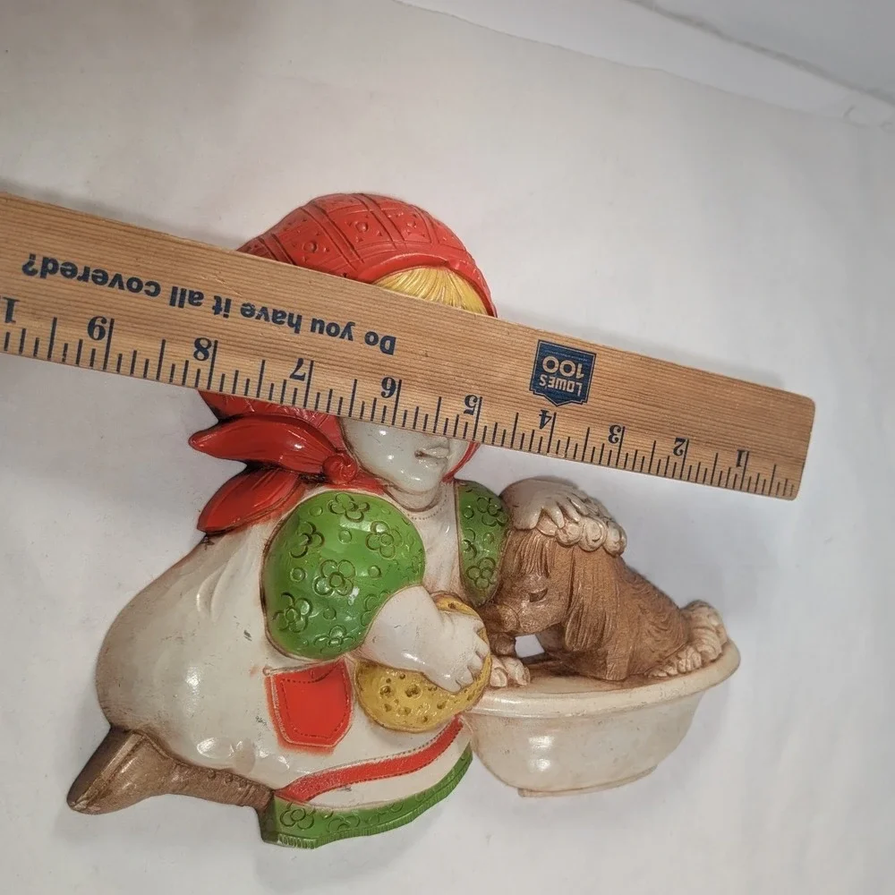 Vintage 1977 Homco Wall Plaques 7495 A B Girls with Puppy and Kittens Set of 2
